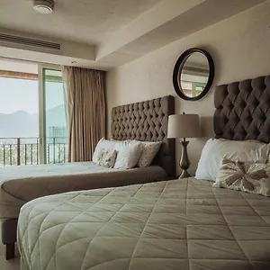 Grand Venetian Beachfront Apartamento Puerto Vallarta