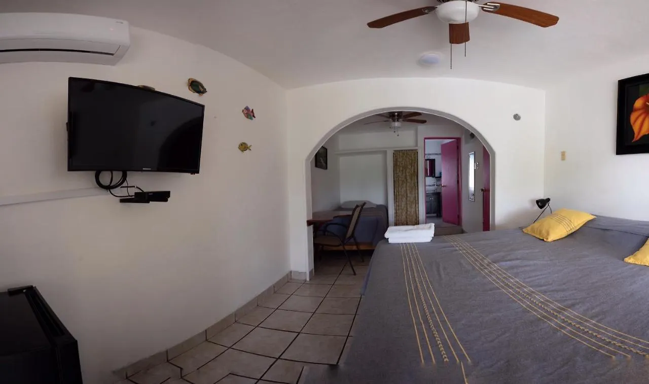 Guest house Amigos Hotelito Bacalar