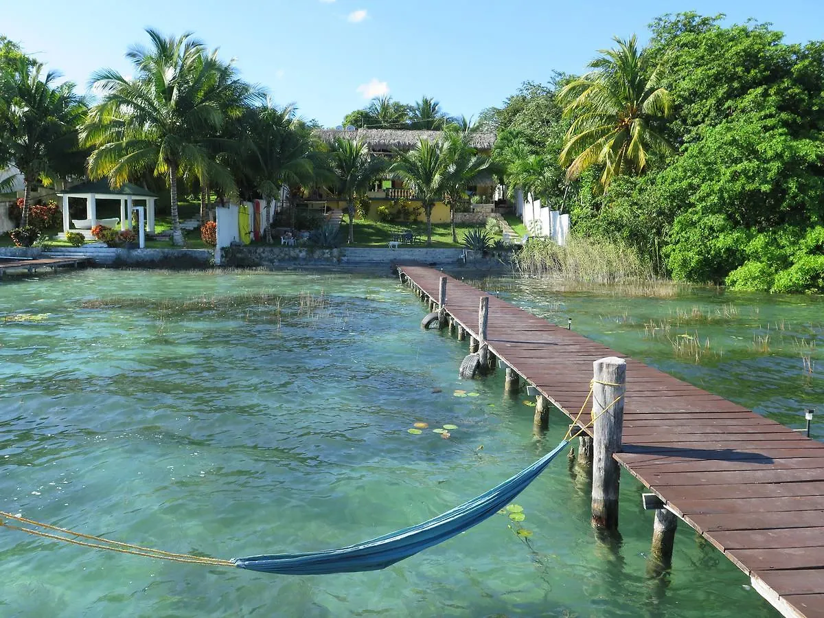 Amigos Hotelito Bacalar 0*,